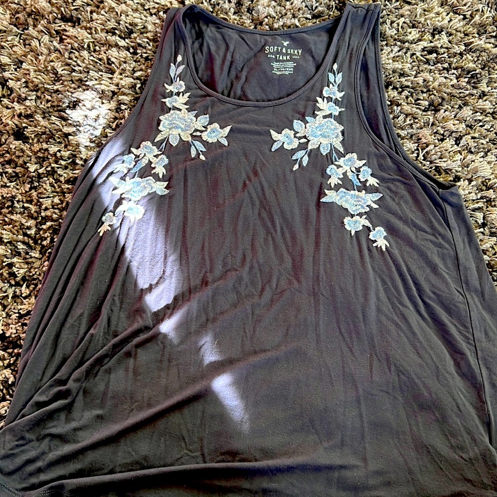 American eagle Flowey tank top